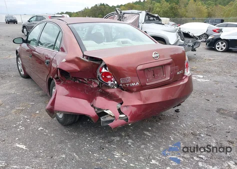 2002 Nissan Altima 2.5 S z USA, uszkodzony, nr VIN 1N4AL11D72C134451